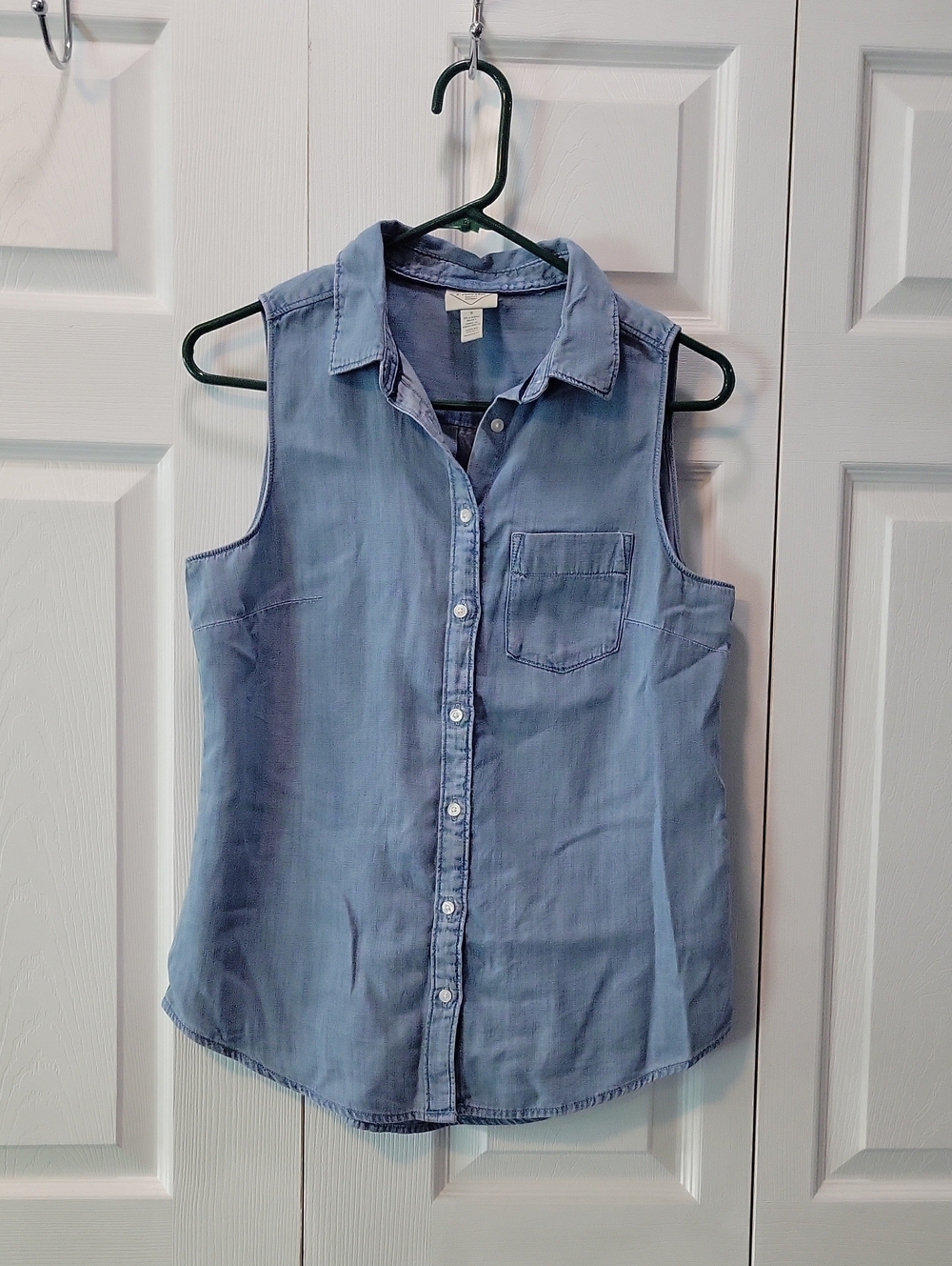 St. John's Bay Light Blue Classic Shirt - S